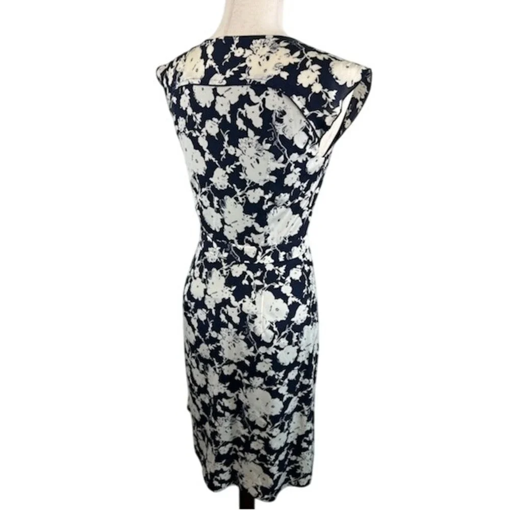 Tory Burch Floral Print Silk Dress‎ Knee Length Sheath Blue White Size 2